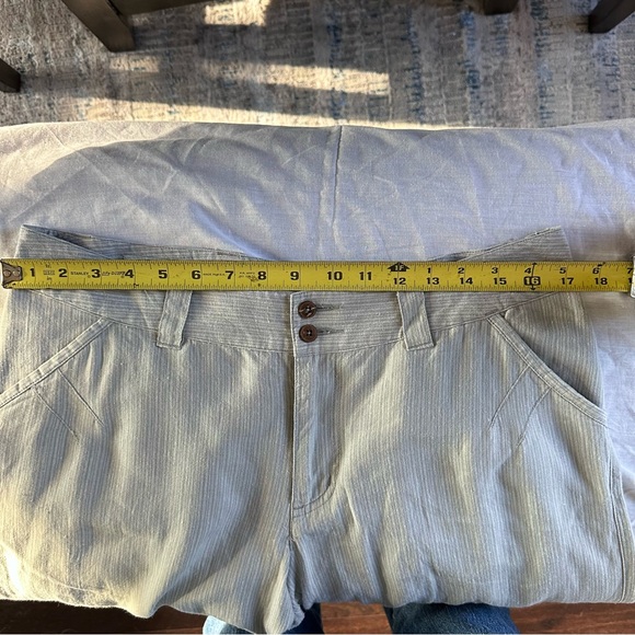 Patagonia Women’s Hemp Cargo Cropped Pants Gray Size 10 Button Fly Utility - Picture 13 of 15